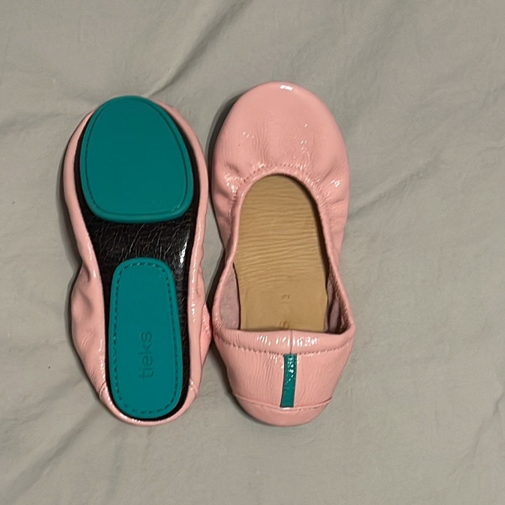 Tieks girls flats NWOT - Picture 2 of 4